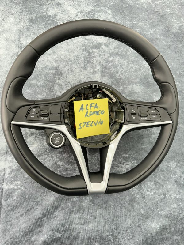 Volante Alfa Romeo Stelvio - immagine 2