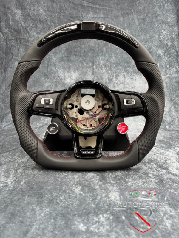 Volante VW Golf 7.5 in pelle con display LED