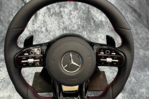 Volante (sportivo) Mercedes Benz AMG con airbag in vera pelle