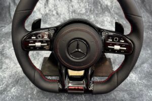 Volante (sportivo) Mercedes Benz AMG con airbag in vera pelle