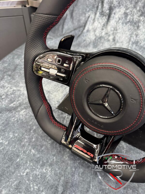 Volante (sportivo) Mercedes Benz AMG con airbag in vera pelle - immagine 2