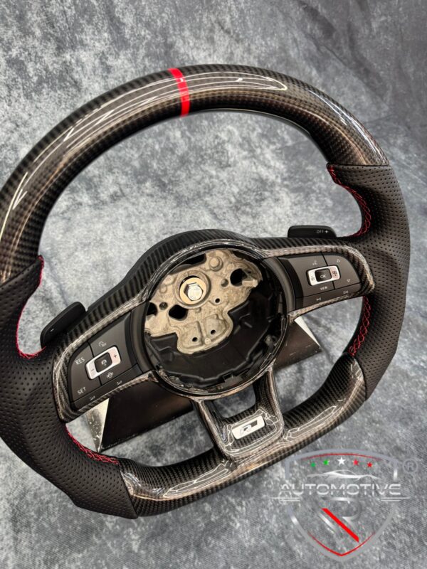 Volante VW Golf 7.5 in pelle e carbonio senza airbag - immagine 6