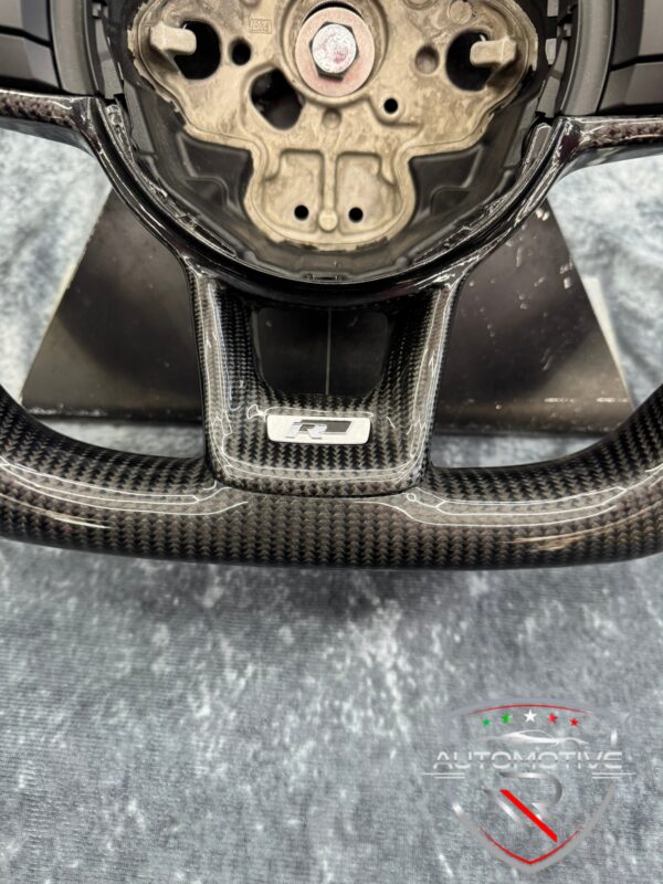 Volante VW Golf 7.5 in pelle e carbonio senza airbag - immagine 5