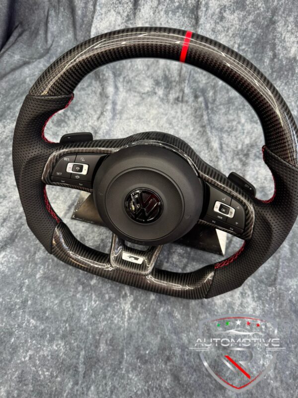 Volante VW Golf 7.5 in pelle e carbonio con airbag - immagine 5
