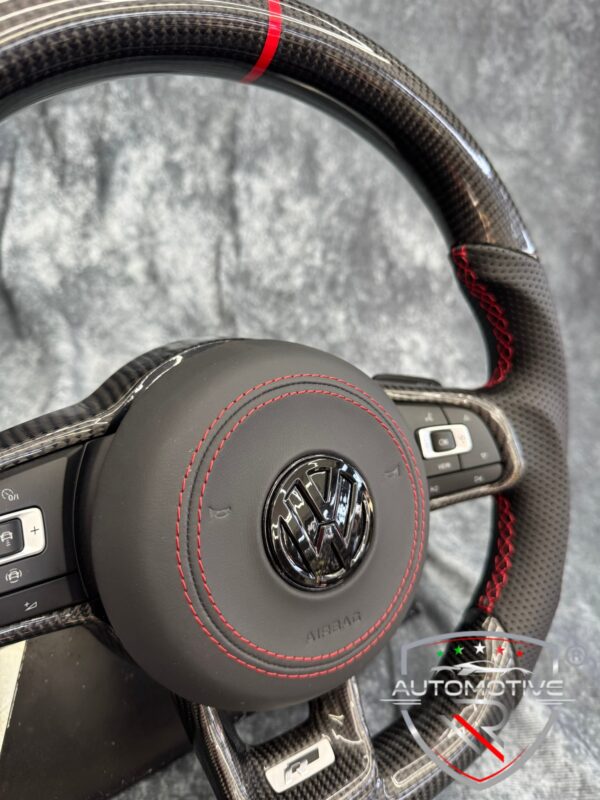 Volante VW Golf 7.5 in pelle e carbonio con airbag rivestito - immagine 4