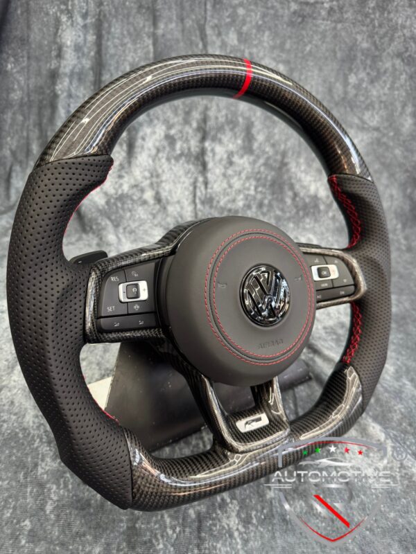 Volante VW Golf 7.5 in pelle e carbonio con airbag rivestito - immagine 5