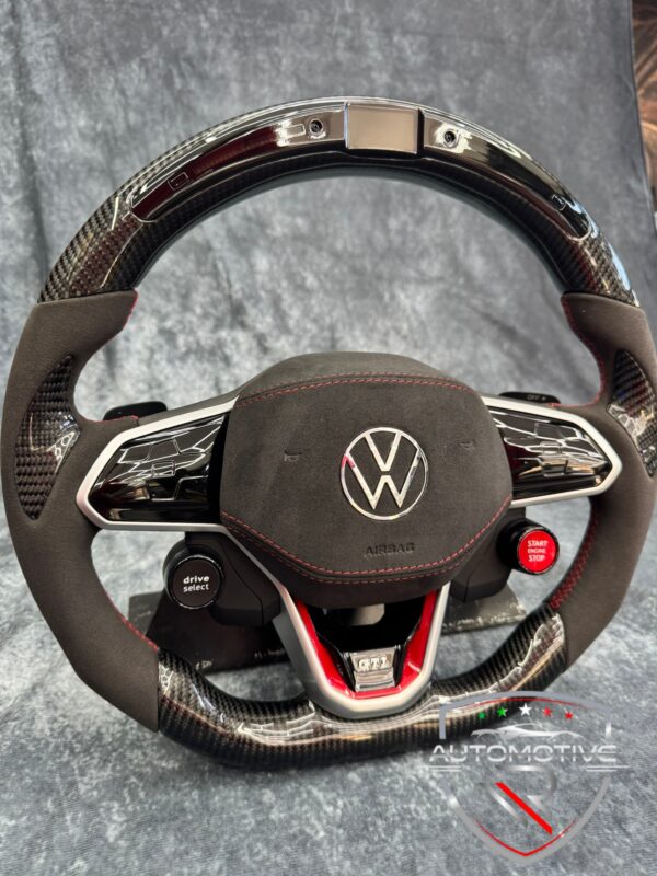 Volante VW Golf 8 GTI in carbonio e alcantara con display LED e airbag - immagine 7