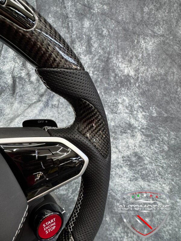Volante VW Golf 8 R in carbonio e pelle, con display LED e airbag - immagine 7