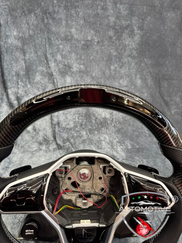 Volante VW Golf 8 R in carbonio e pelle, con display LED, senza airbag - immagine 4