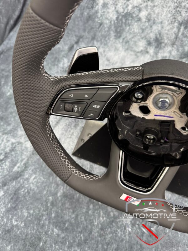 Volante Audi S-line in pelle senza airbag - immagine 2