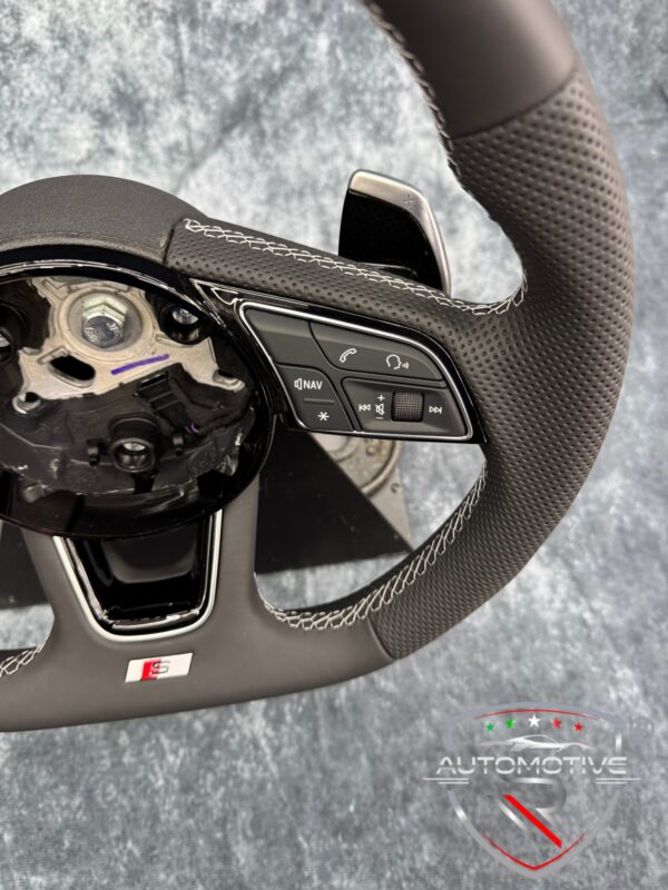 Volante Audi S-line in pelle senza airbag - immagine 4