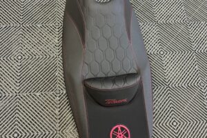 Rivestimento sella Yamaha T-Max 500 Cuciture Rosse